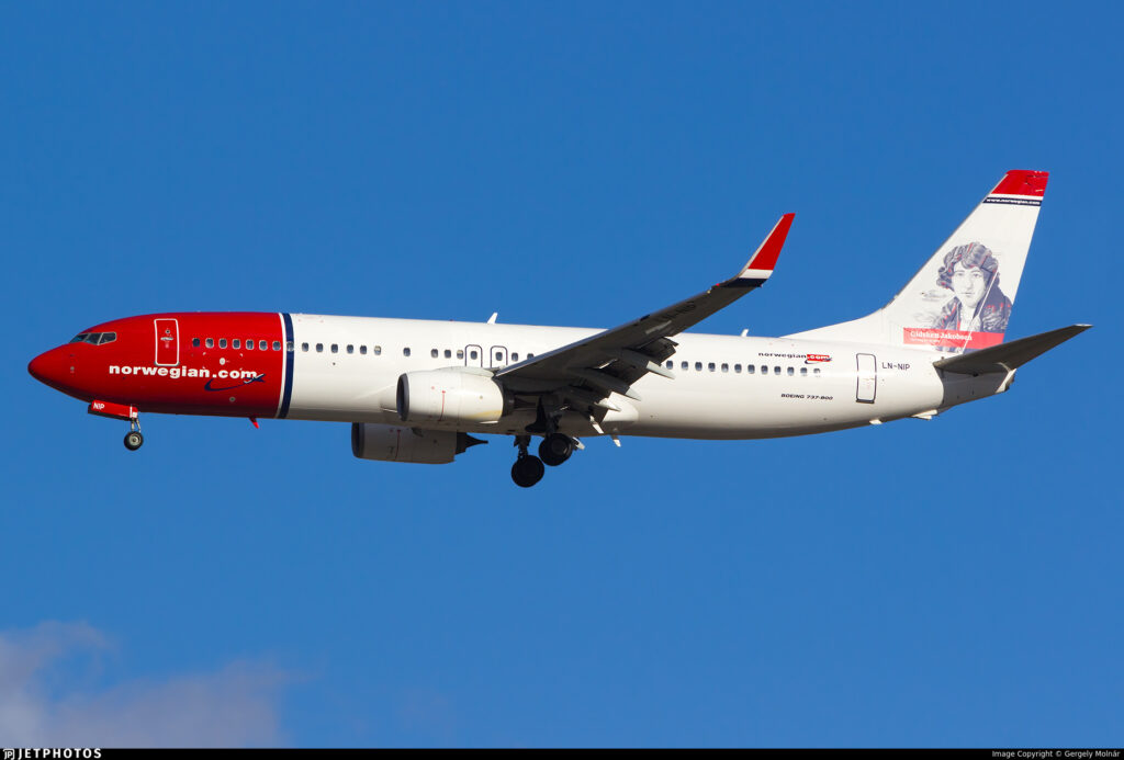 Boeing 737 – 800 